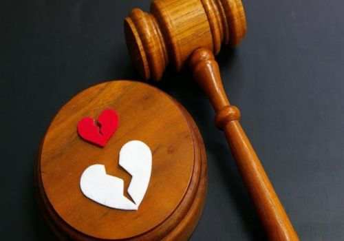 苏州市侦探公司：女方挣的钱算夫妻共同财产吗